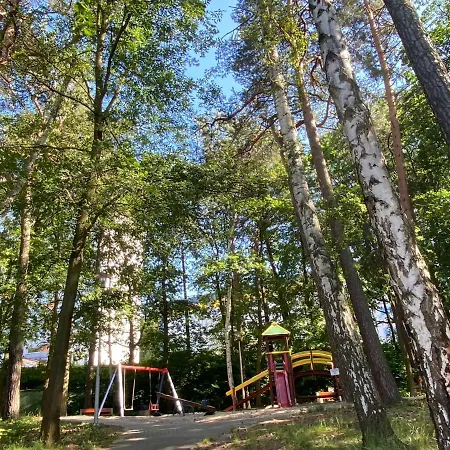 Apartament Fontanna Przy Lesie. *